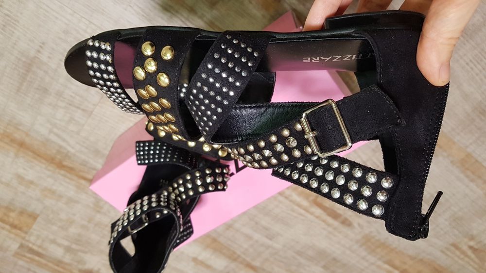 Босоножки Аttizare.