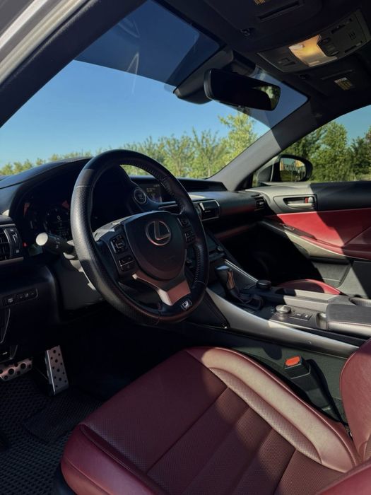 Lexus IS300 f-sport 2018