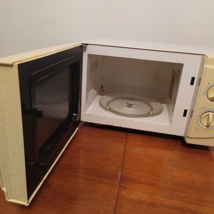 Microondas Taurus Speedy 20litros