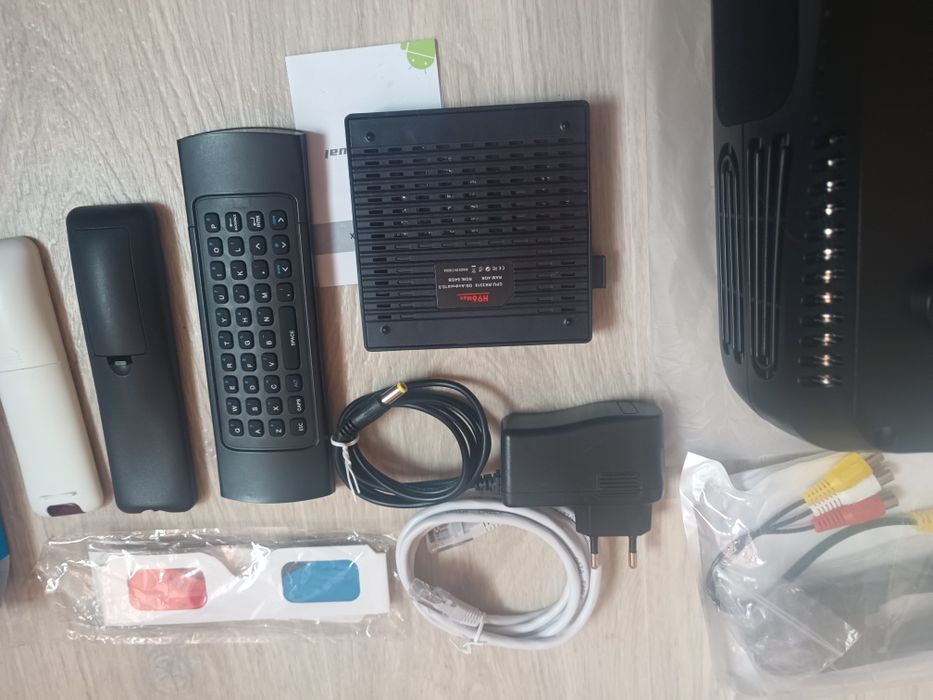 Проектор Wzatco + смарт приставка