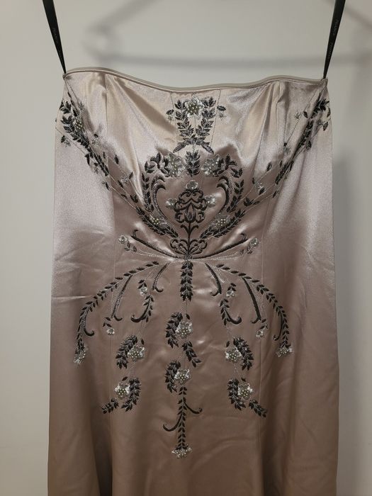 Ładna nowa balowa/wieczorowa sukienka Pearce & Fionda,