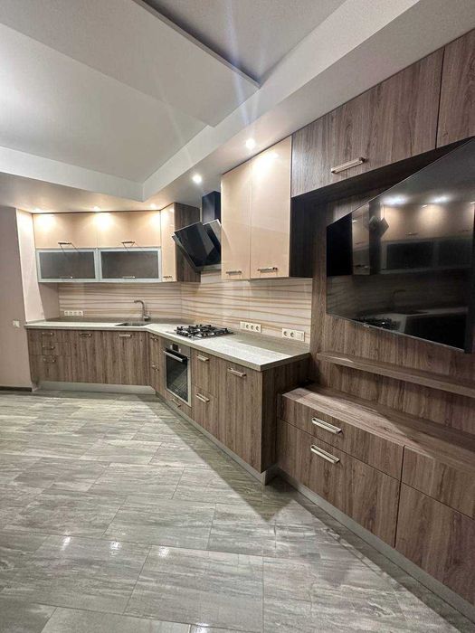 Продам 2к квартиру, ж/м Перемога-1
ЖК Набережний квартал