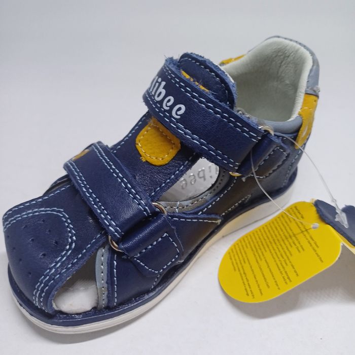 Nowe sandały skóra roz 23 Wkładka skóra profilowana 14 cm