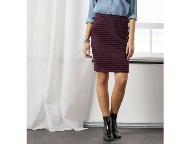 Стильная стрейчевая юбка Esmara Германия размер евро L (44/46)