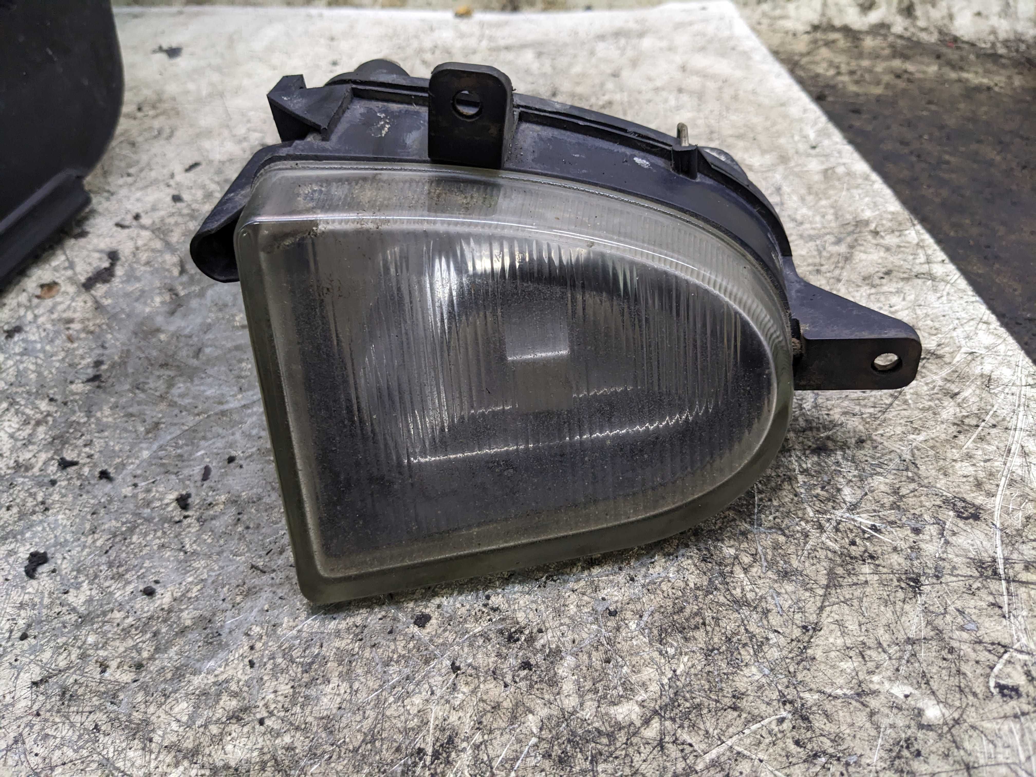 Seat Alhambra I Halogen Prawy Przód PP