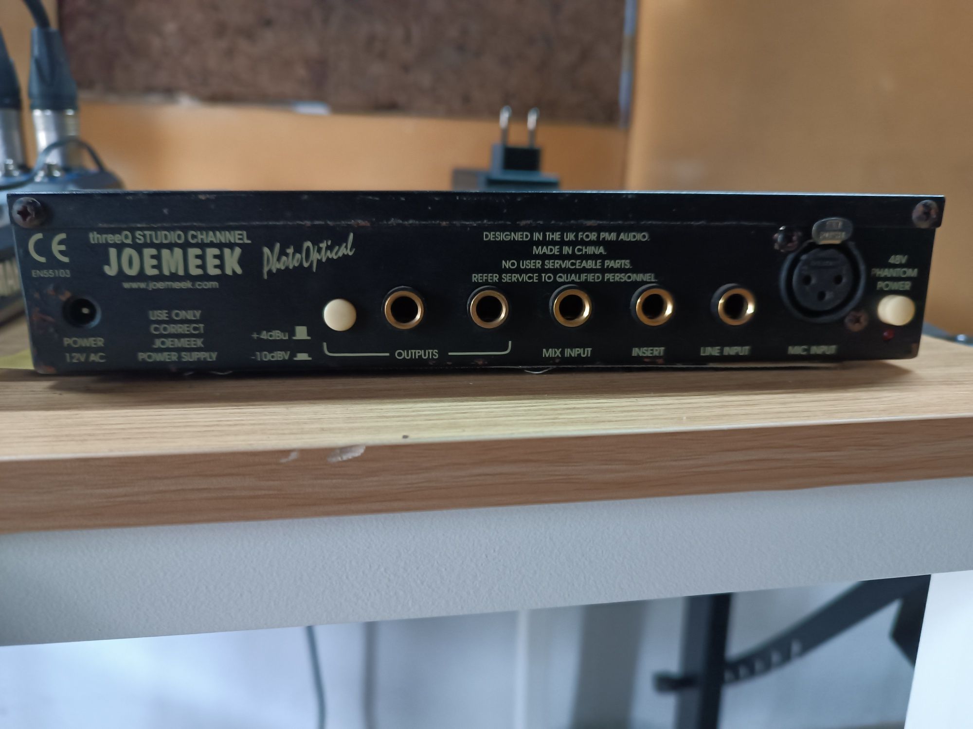 Joemeek Three Q - Pré-amplificador/Channel Strip Analógico
