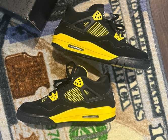 NikeAir Jordan4Retro R.39