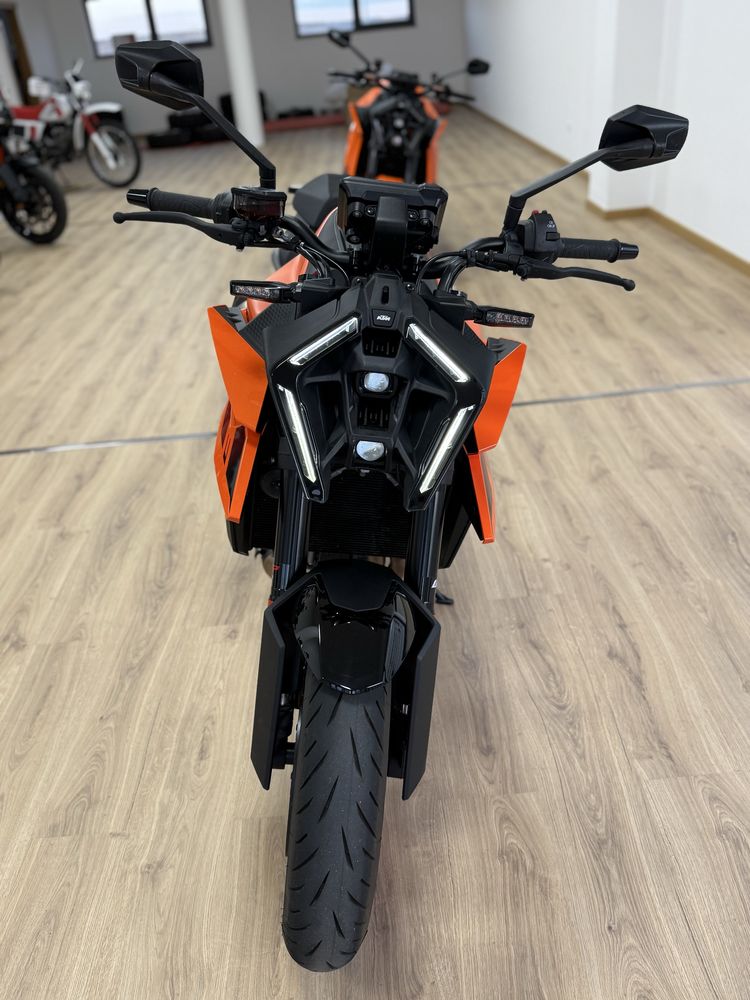 Ktm Duke 990, ano 2024, 1.500km