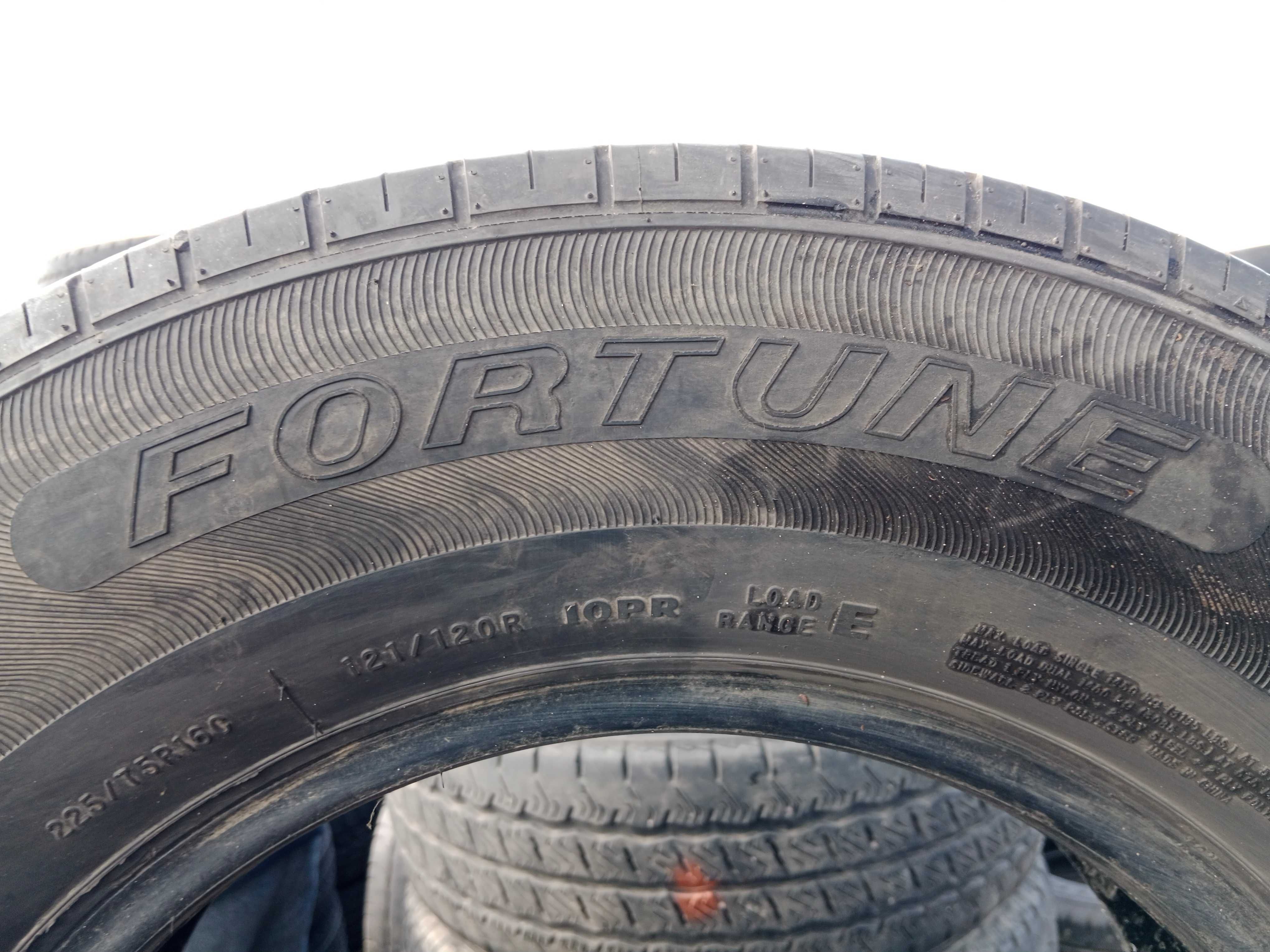 Opona używana letnia 225/75R16C Fortuna FSR71 1szt.