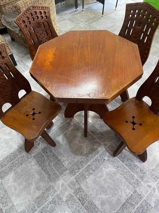 Conjunto de Mesa Octogonal e 4 Cadeiras de Madeira Maciça | Rústico