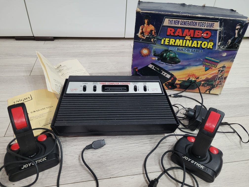 Konsola do gier Rambo&Terminator 1994r. Nowa