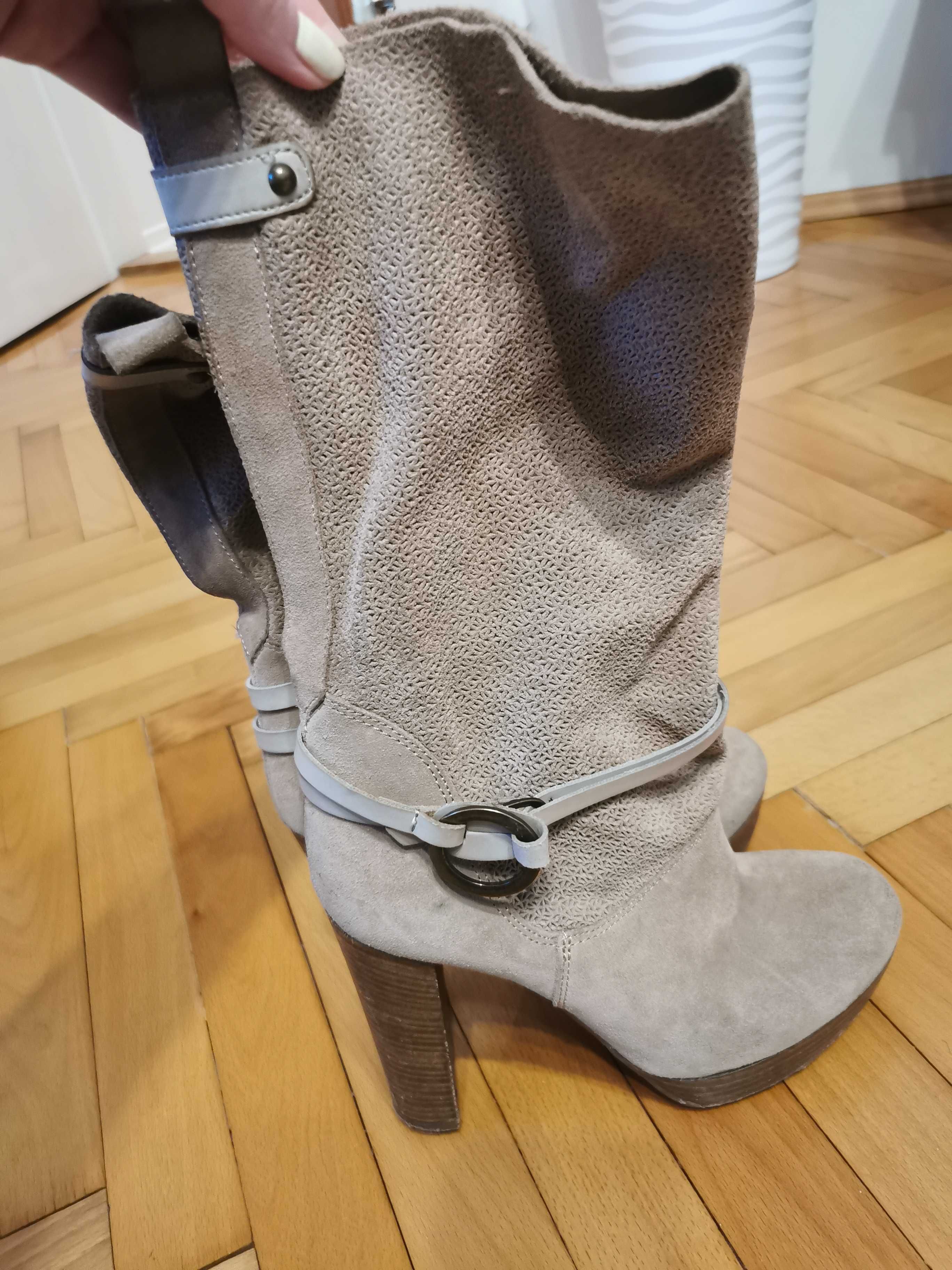 Beżowe kozaki, Prima Moda, rozmiar 39