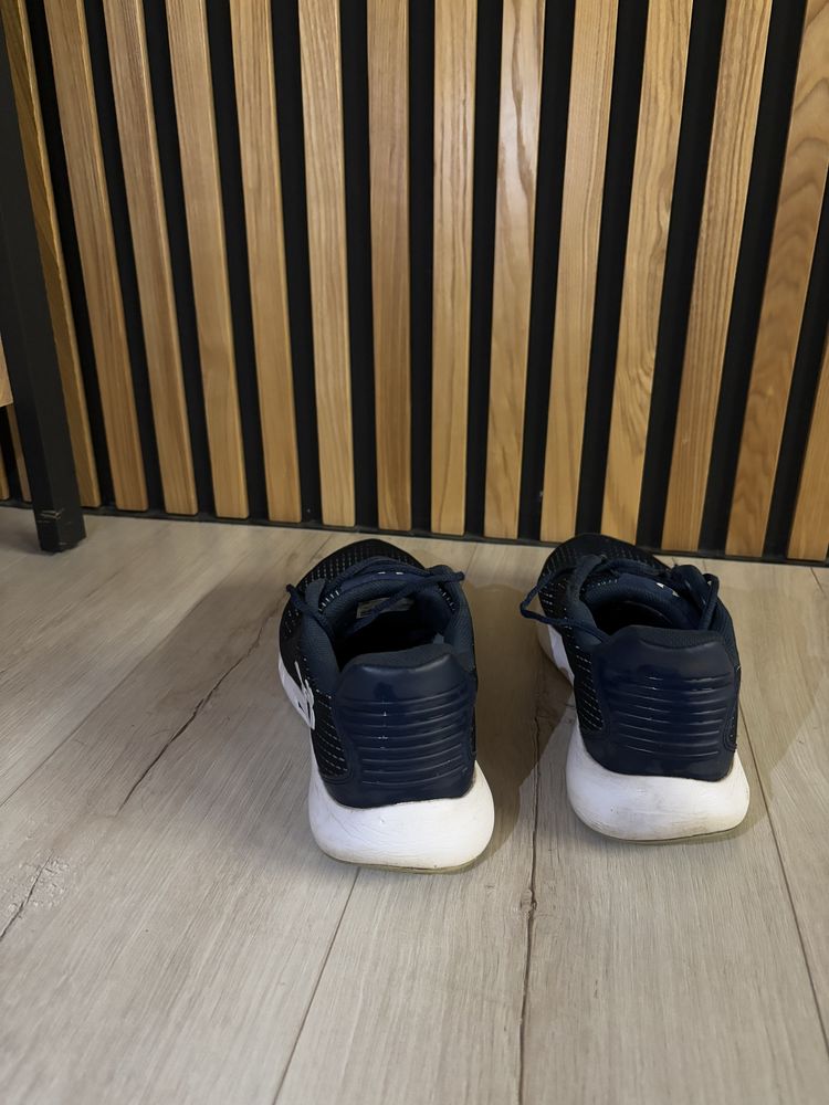 Buty under armor roz.44