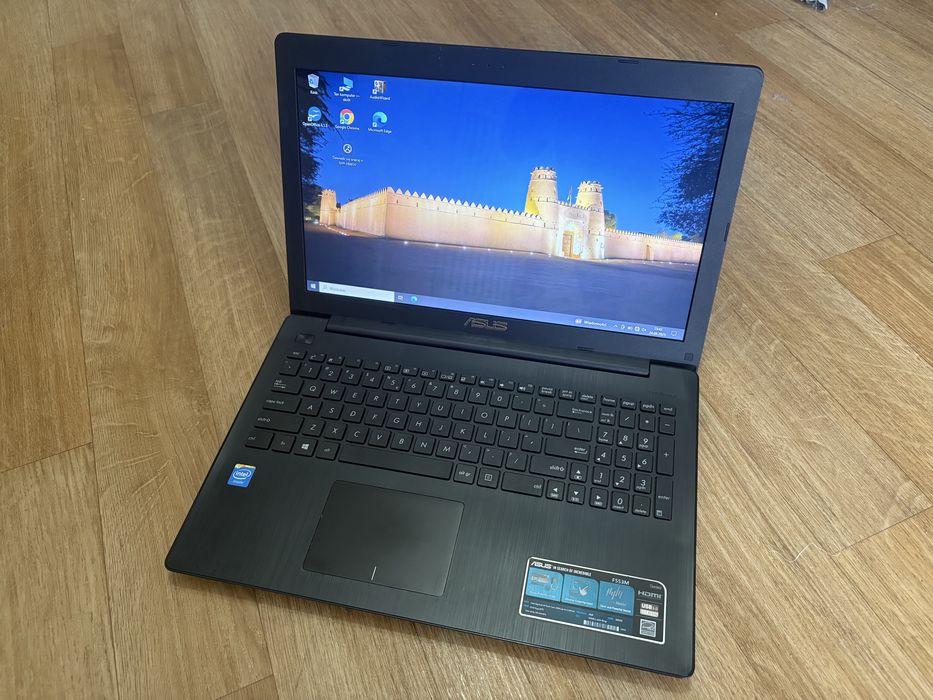 Laptop ASUS F553M