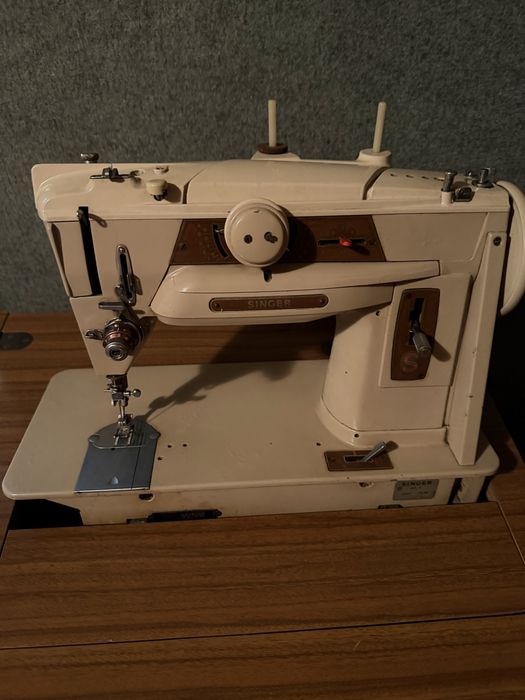 Maquina costura Singer