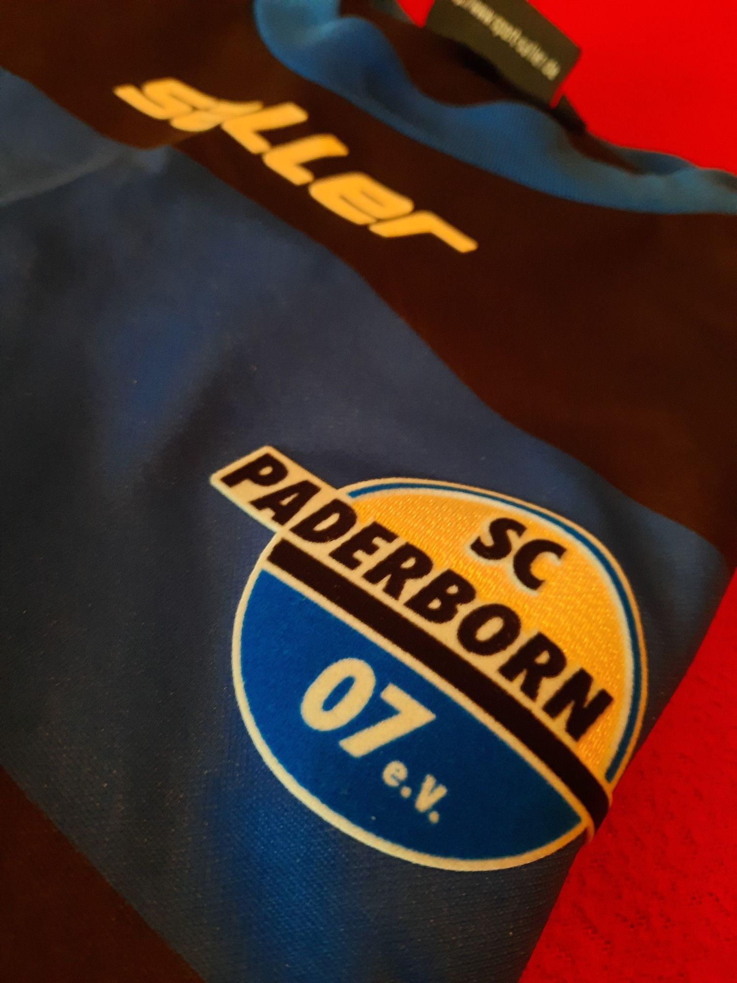 Paderborn camisola futebol