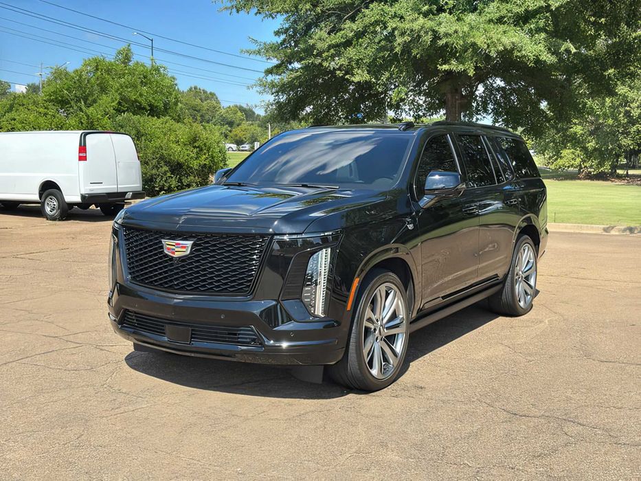 Cadillac Escalade      2025