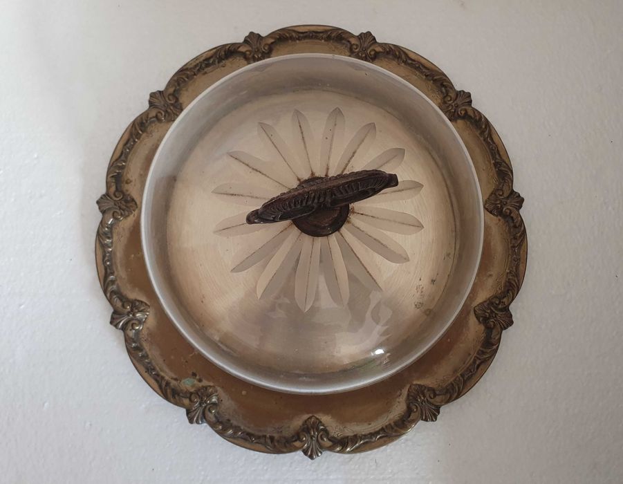 Queijeira vintage, estanho/casquinha/vidro antigo