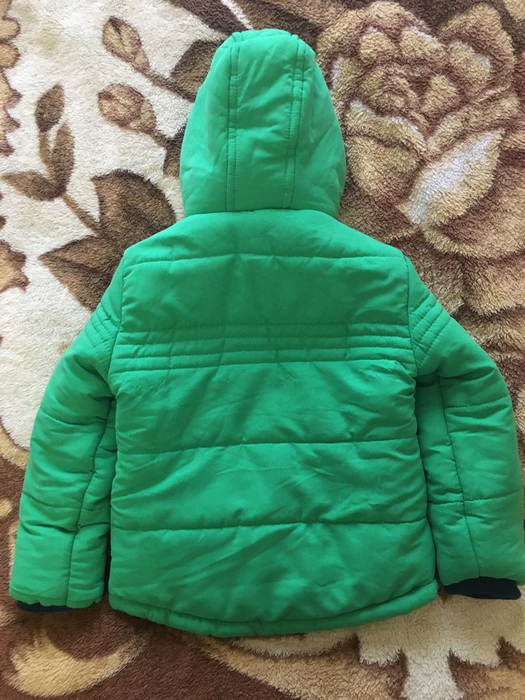 Зелёная демисезонная зимняя куртка f&f
