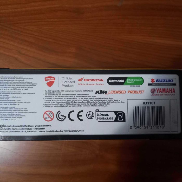 Moto Kawasaki Z900RS 1:12 NOVO com 20% de desconto