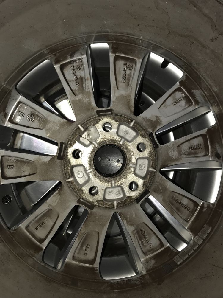Оригінальні диски з резиною R17 5x112 Volkswagen Audi Skoda Seat