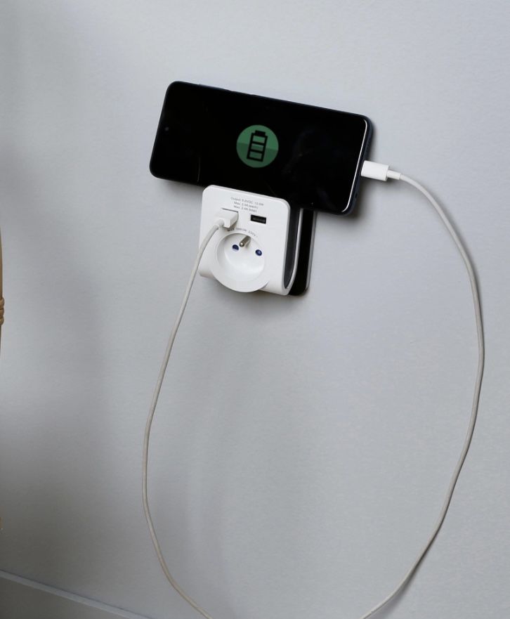 Ładowarka z gniazdkiem 2 x USB A 2.4 A