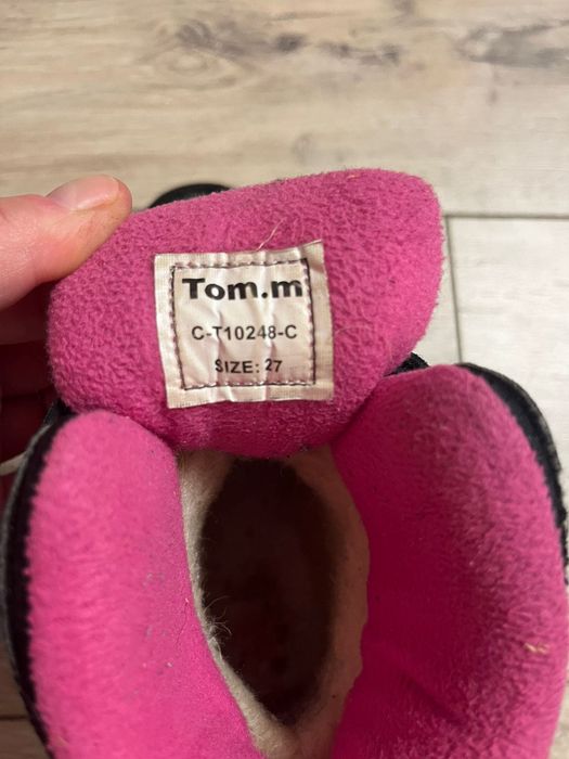 Дитячі зимові термо чобітки
27 розмір стілька 17 см