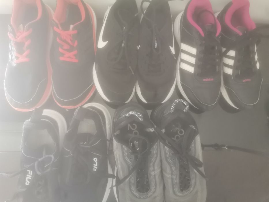 Ténis Nike e Adidas usados