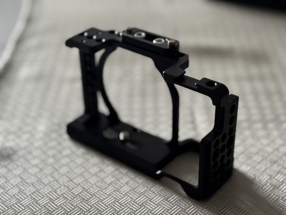 Klatka operatorska SmallRig do Sony A6500 + uchwyt – stan bardzo dobry
