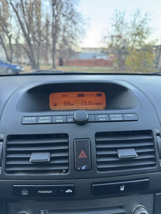 Toyota Avensis 2,0d механіка дизельний універсал в гарному стані