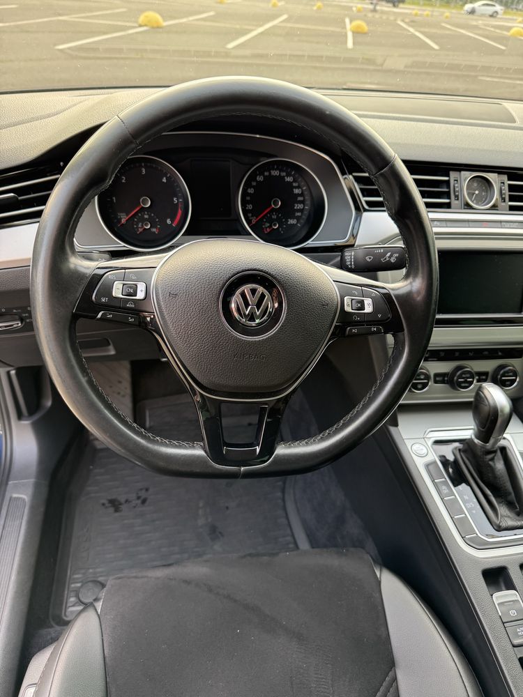 Продаж Passat b8