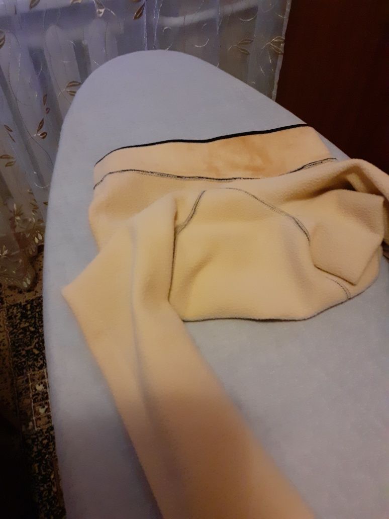Колготки с ефектом кожи.