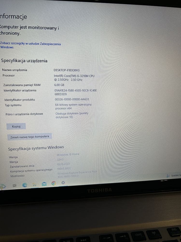 Laptop Toshiba 17” P875-s7200 i5 6GB ram 750SDD