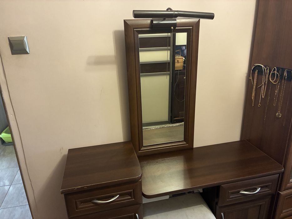 Toaletka piekna klasyczna  114 x 145 x 33