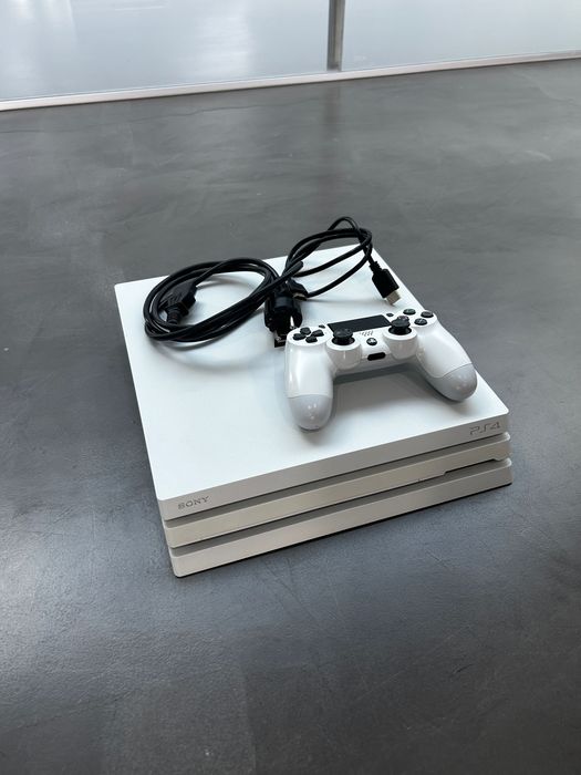 PlayStation 4 PRO 1 TB