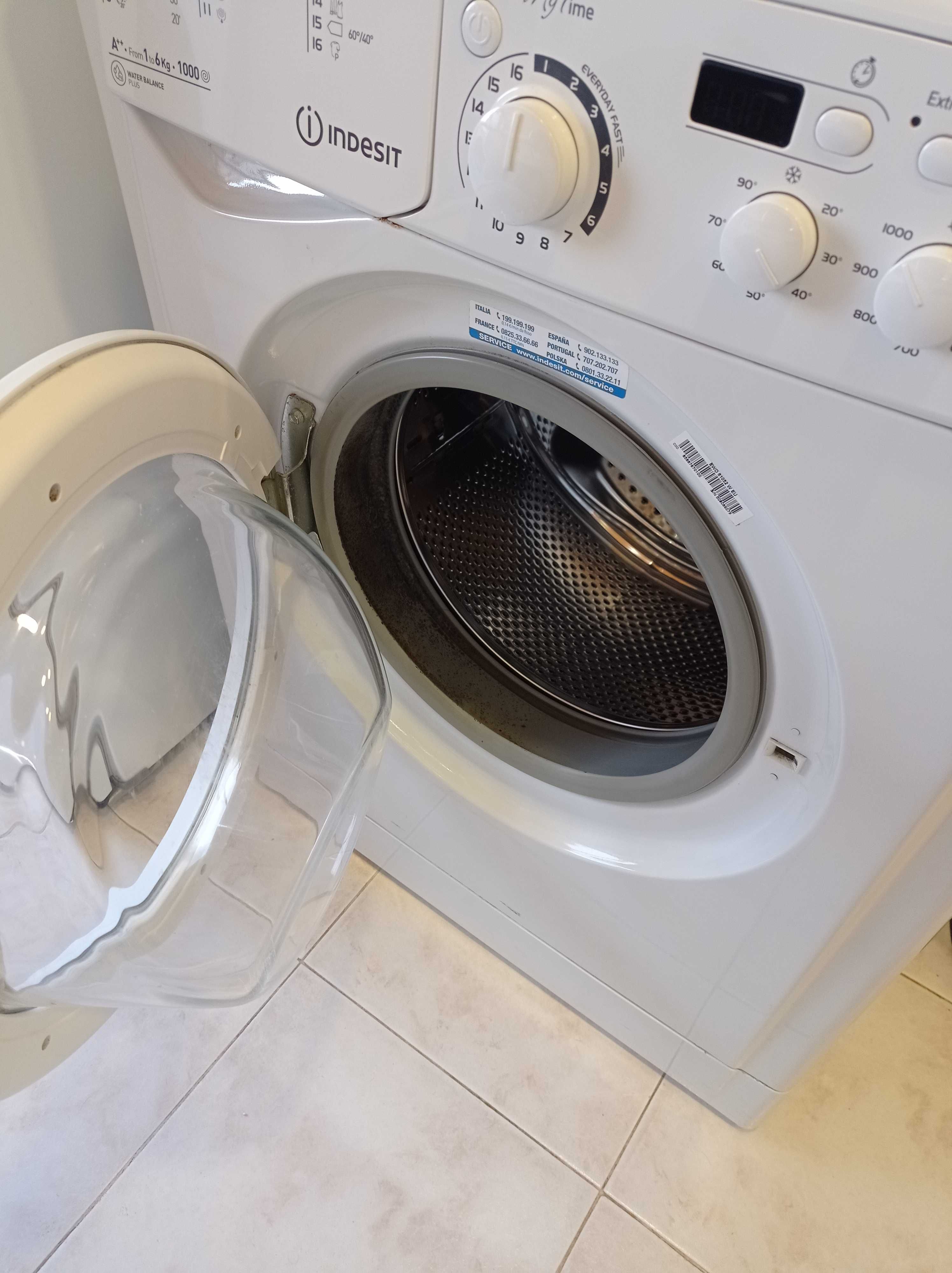 Máquina da Roupa Indesit EWD 61