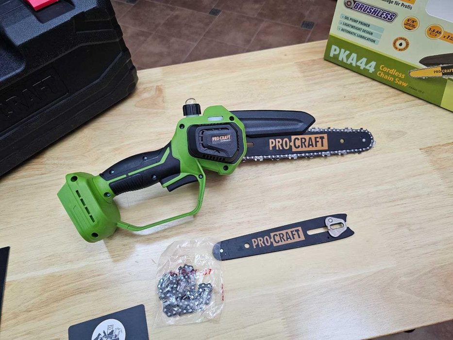 Аккумуляторная Мини пила Procraft с Безключевой натяжкой цепи