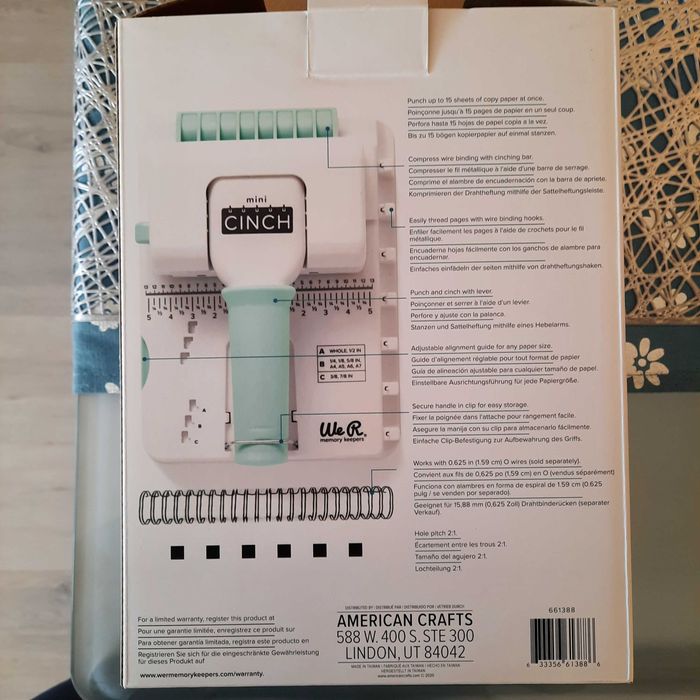 Scrapbooking Mini Cinch - We R Memory Keepers