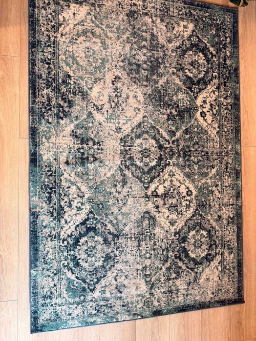 Zielony dywan 195x135 – po profesjonalnym czyszczeniu