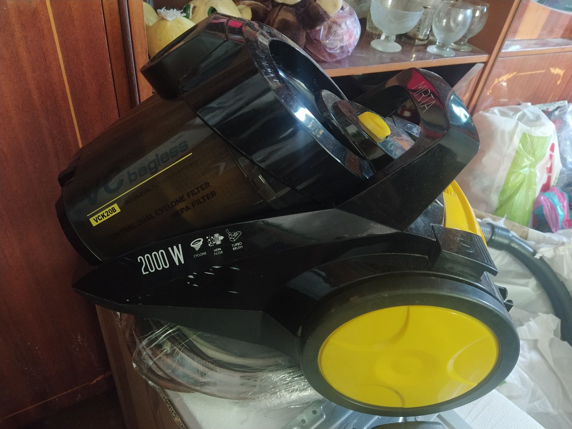 Продам кондиціонер, мультиварку, ел пічку, пилесос