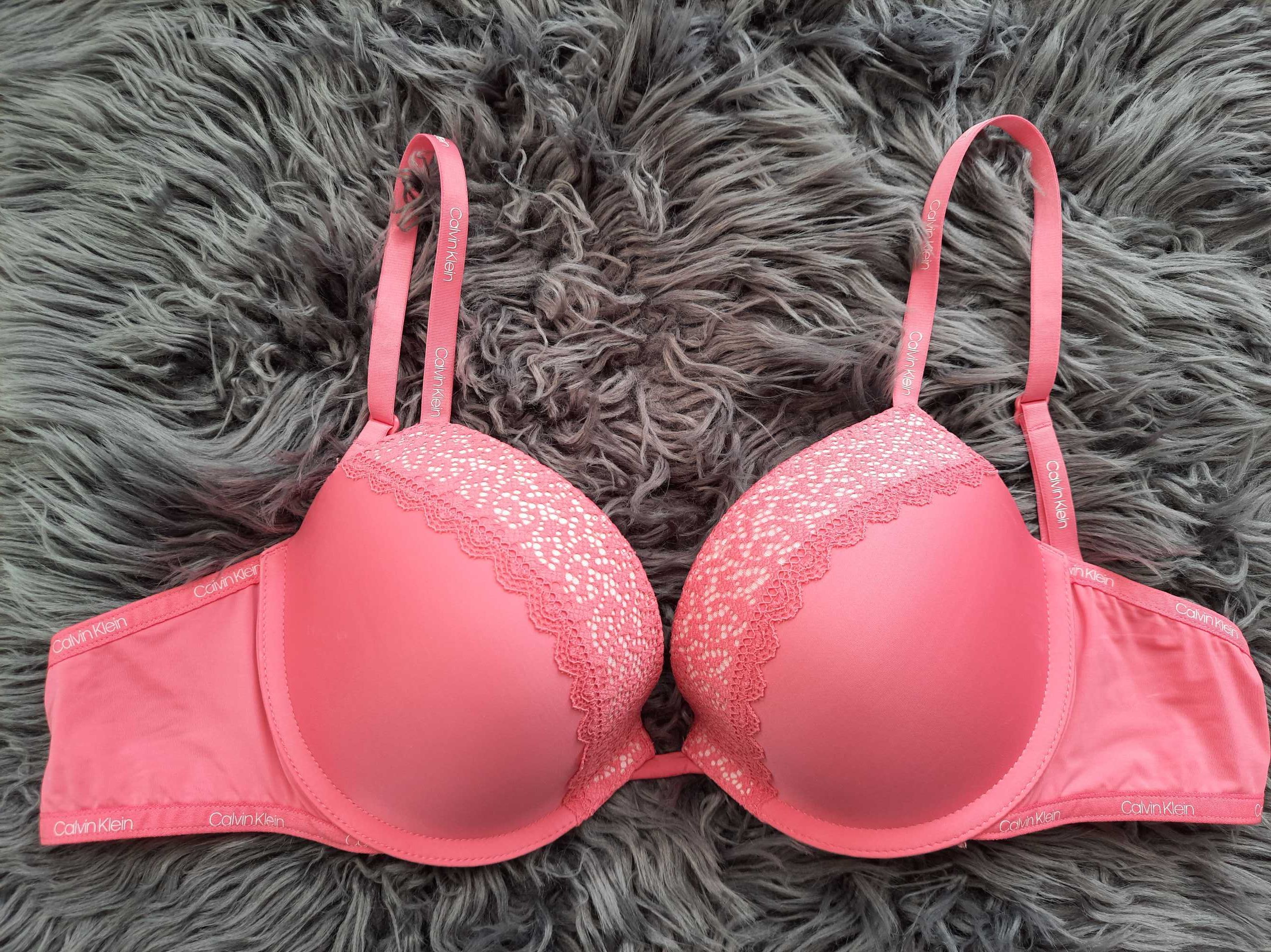 Różowy biustonosz CALVIN KLEIN push up r. 80 B