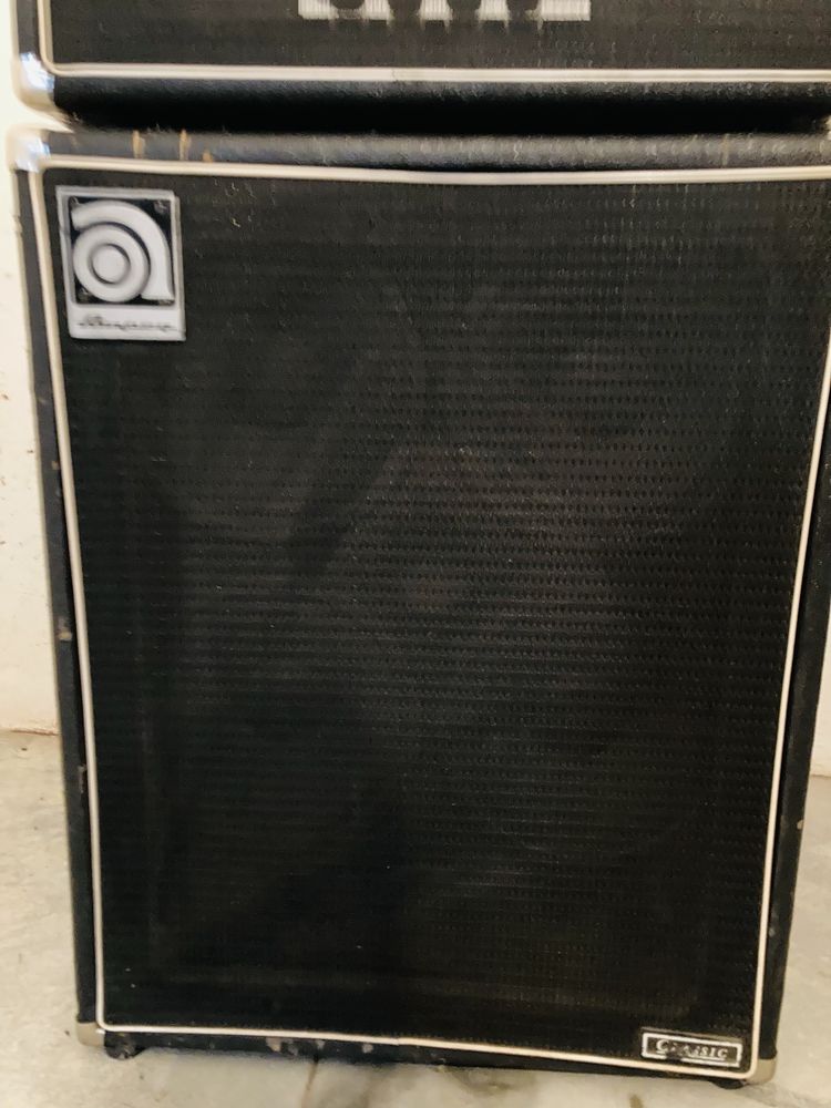 Amplificador baixo Ampeg V4-BH + coluna Ampeg SVT-410 HLF