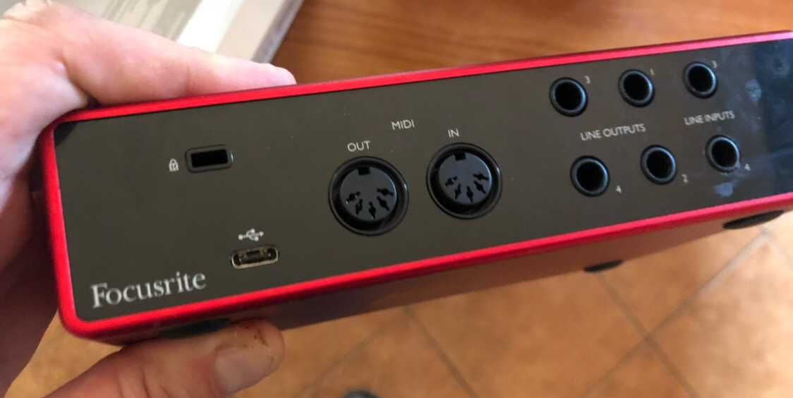 Interfejs Focusrite Scarlett 4i4 3rd Gen