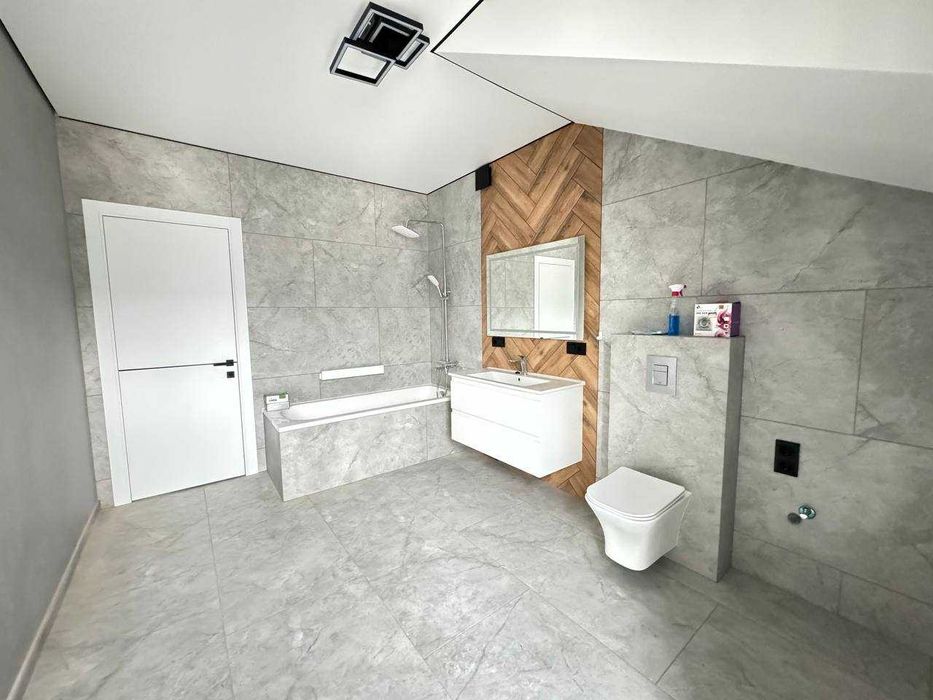 Продаж Будинку/Таунхауса з ремонтом 125м2 в Крихівцях (біля Калинової)