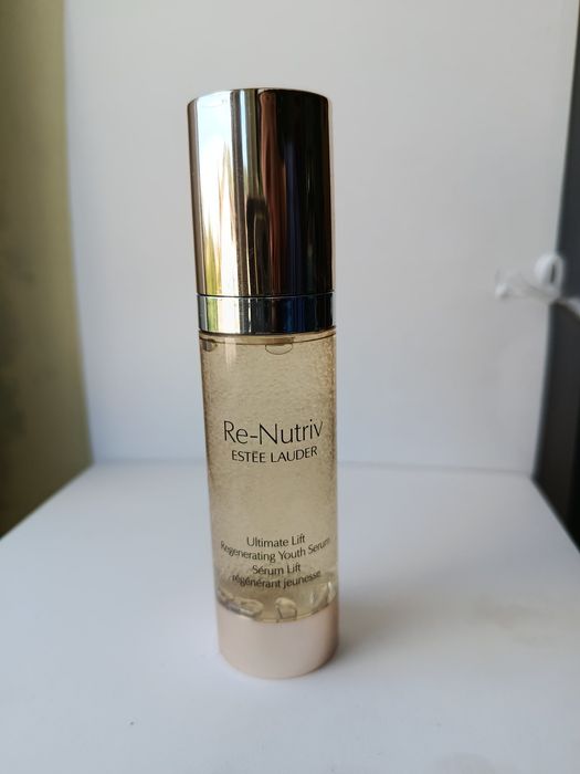 Estée Lauder Re-Nutriv Ultimate Lift Regenerujące serum młodości 30 ml