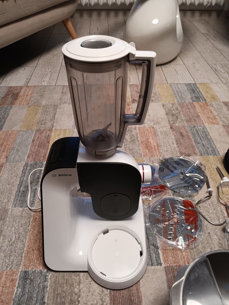 Robót planetarny BOSCH + Blender i akcesoria