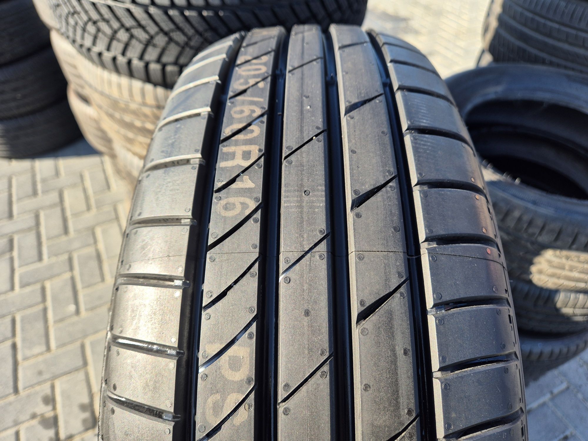 Kumho 205/60/16 rok 2024 Nowe cena za 4szt letnie Super Cena