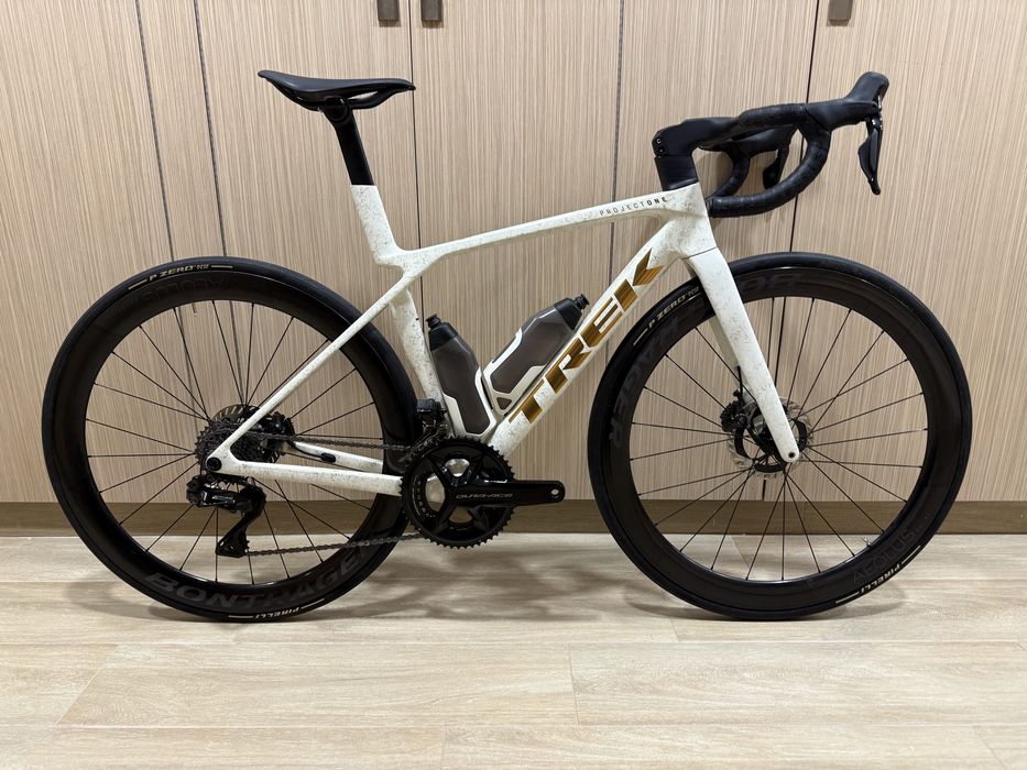 Trek Madone SLR 9 Gen 8 2025