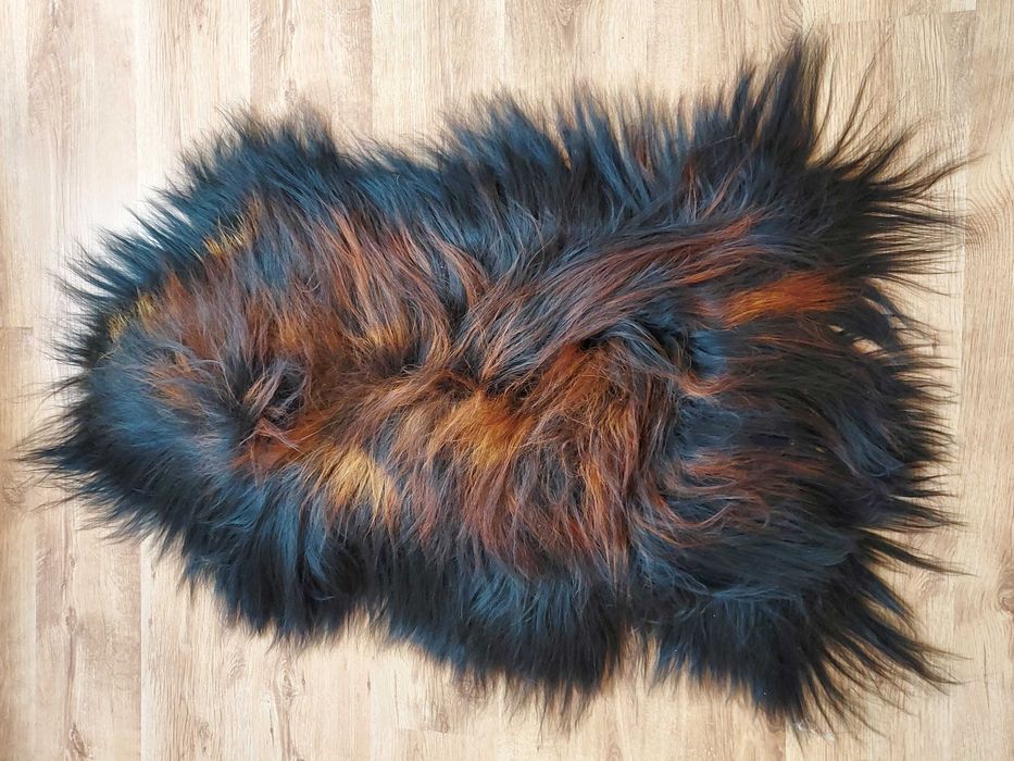 Skóra Owcza z Islandii Naturalna Płomienista Czerń XXXL PRODUCENT