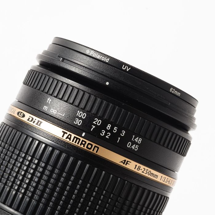 Об'єктив Tamron AF 18-250mm F/3.5-6.3 DI-II A18 для Nikon